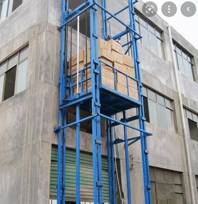 A carga 2000KG comercial levanta trilho pequeno do elevador de frete de 5m o único